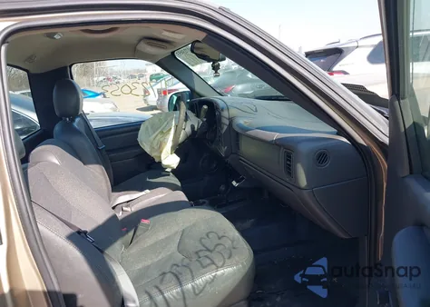 2004 Chevrolet Silverado 1500 Work Truck из США, поврежденный, VIN 1GCEK14V94Z135300